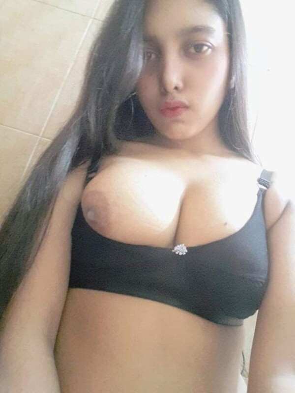Very cute big boobs babe indian xxxx show big tits mms