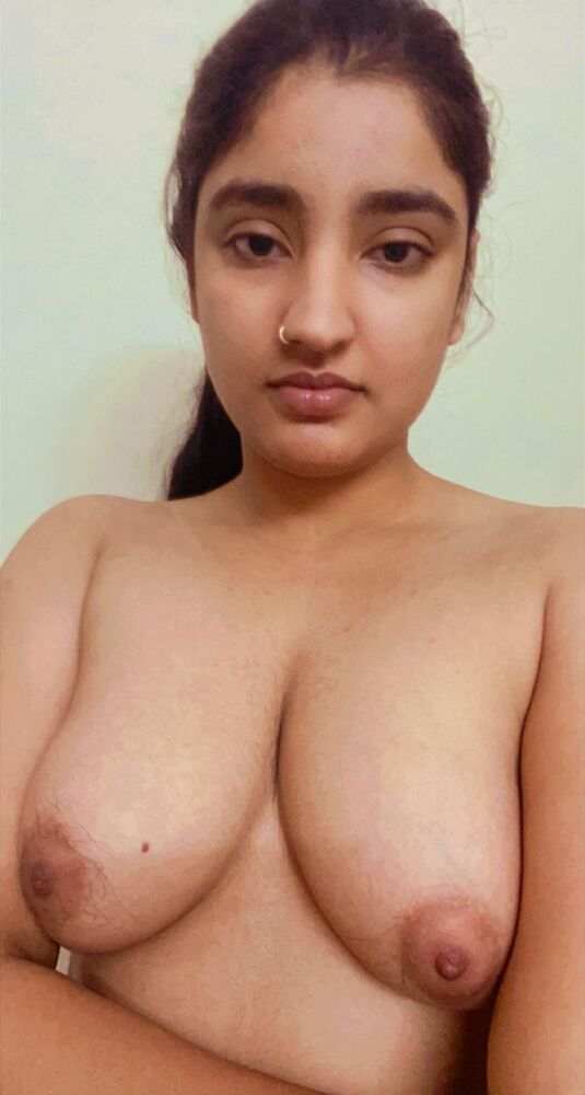 Very hot sexy indian babe nude milf full nude pics albums (3)