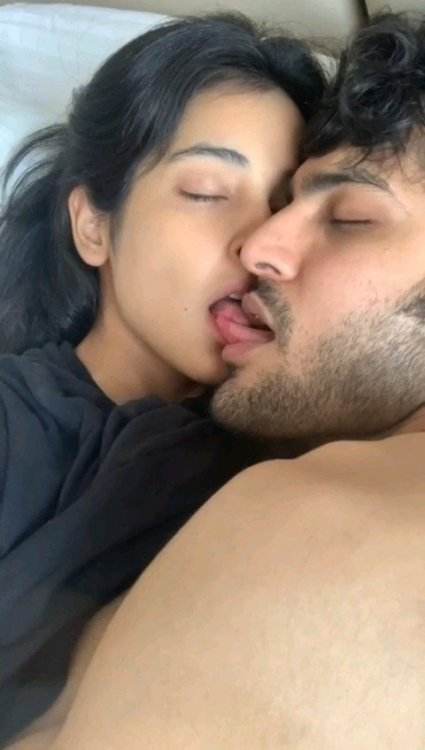 Extremely cute horny lover indian porn xnxx enjoying mms