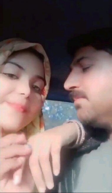 Extremely cute kashmiri girl indian femdom enjoy with uncle mms