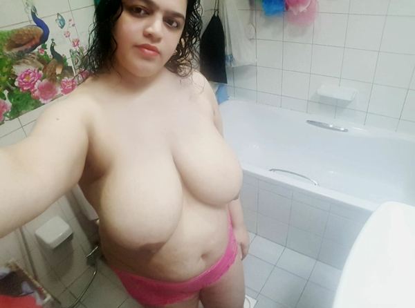 hot boobs pics