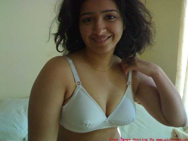 Super cute Tamil mallu girl naked images all nude pics (2)