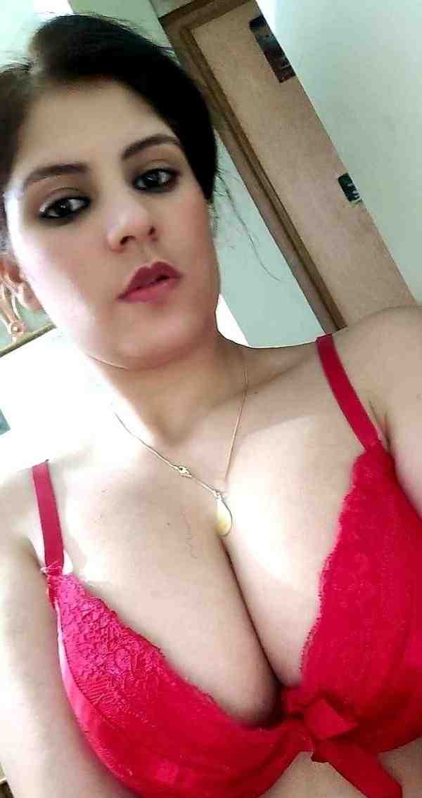 Super hottest new marriage bhabi mature nude full nude pics album (1)