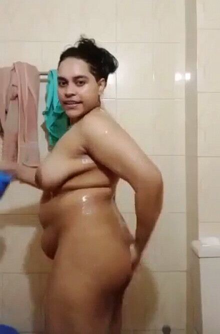Tanker milf hot hot bhabhi bra bathing nude video