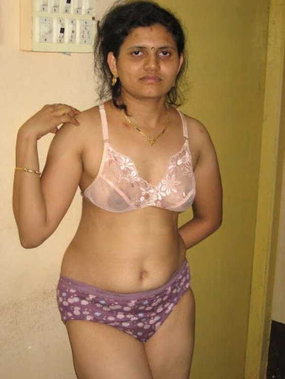 Very hot mature indian bhabi pics of naked women full nude pics (1)