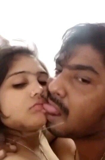 Super horny indianbhabiporn enjoy with lover mms