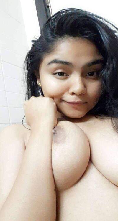 Super horny hot babe www xxx indian showing tits