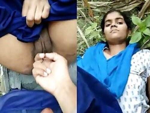 Beautiful village 18 girl desi gold xxx enjoy with bf in jungle mms