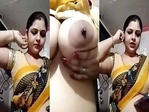Very beautiful hot xxx bhabi hd showing big boobs mms