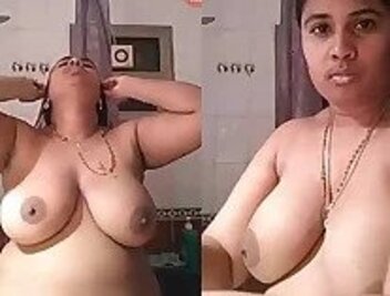 Sexy hot desi bhabi porn showing big tits milk tank mms