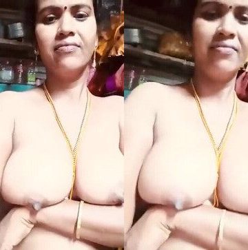 Village-sexy-mature-aunty-porn-videos-showing-big-tits-nude-mms.jpg