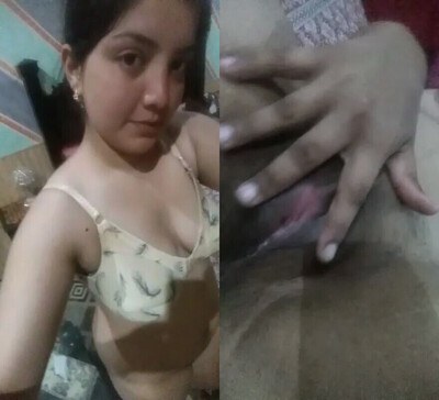 Beautiful-hot-big-tits-xxx-com-bhabi-showing-boobs-pussy-mms.jpg