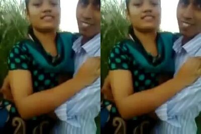 Desi-village-girl-xxx-video-marwadi-enjoy-with-lover-outdoor-mms.jpg
