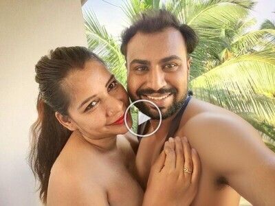 indian-bf-hd-horny-sexy-couple-having-viral-mms-HD.jpg