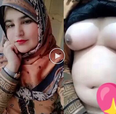 xxin-pakistan-super-cute-paki-babe-shows-big-boobs-mms.jpg