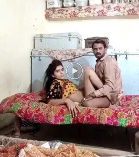 pakistan-sxe-video-paki-village-girl-fucking-jija-viral-mms.jpg