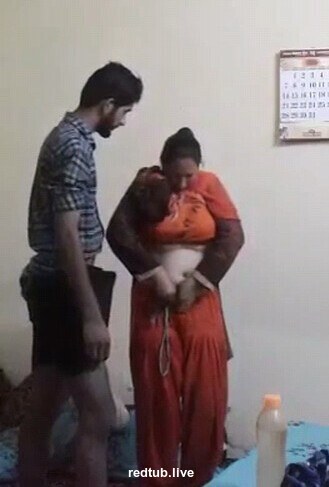 Amateur-desi-porn-videos-of-aunty-fucking-nephew-mms.jpg