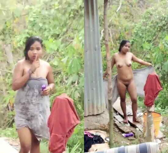 Desi-village-girl-ooodesi-nude-bath-show-bf.jpg