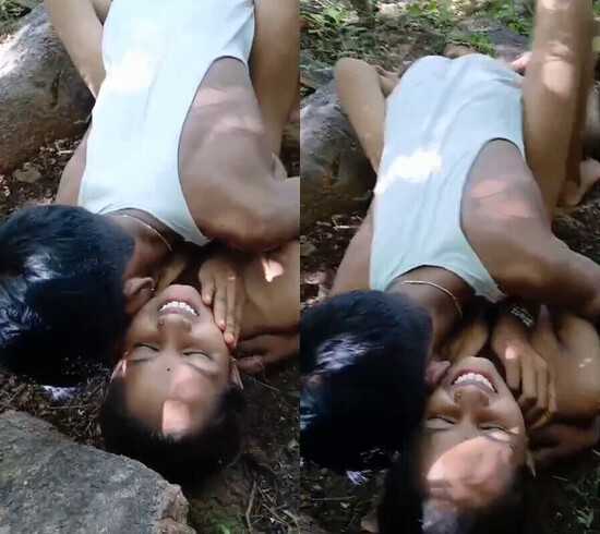 Desi-village-18-couple-desi-hot-com-sex-in-outdoor-jungle.jpg