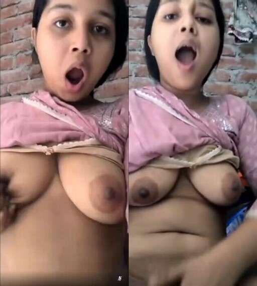 Bangladeshi-beautiful-18-horny-babe-desi-cam-show-fingering.jpg