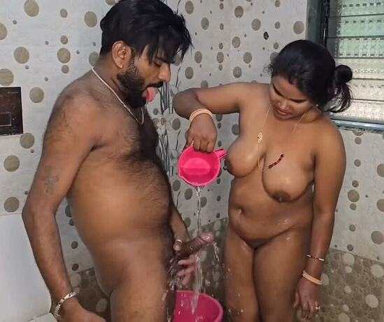 Beautiful-big-boobs-bbw-indianbhabiporn-fucked-bf-in-bathroom-HD.jpg