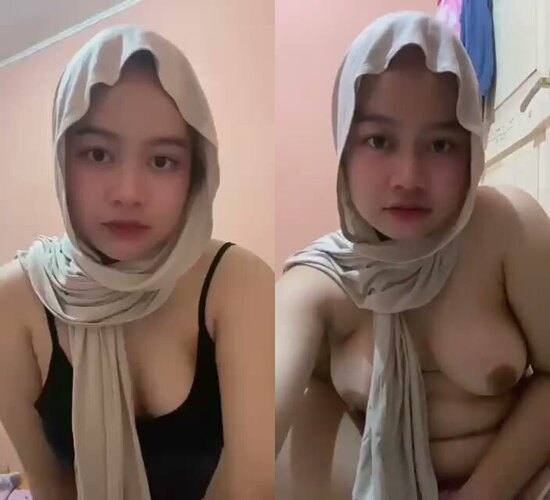 Super-cute-muslim-hijabi-babe-malayporn-fingering-nude.jpg