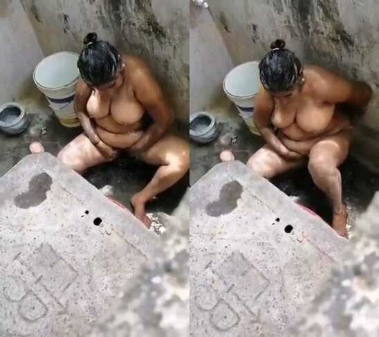 village-bbw-unsatisfied-desi-bhabhi-Bathing-Secretly-Recorded-mms.jpg
